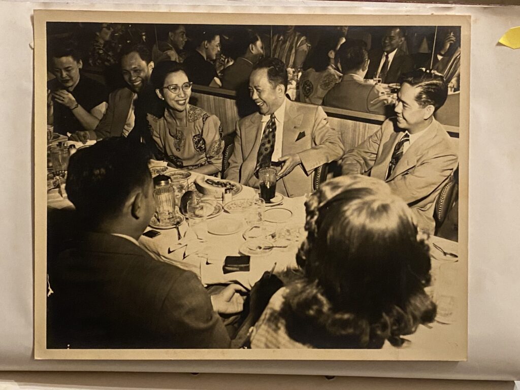 Dada and Ding with Recto in middle
